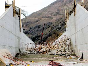 Hes İnşaatında İş Kazası: 1 Kişi Yaralı
