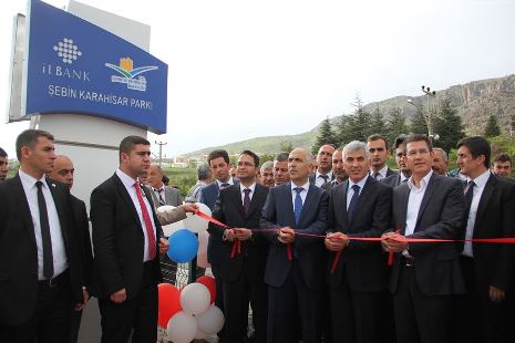 bakan-canikli-sebinkarahisarda.jpg